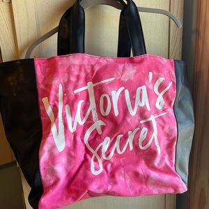 Victoria’s Secret tote bag